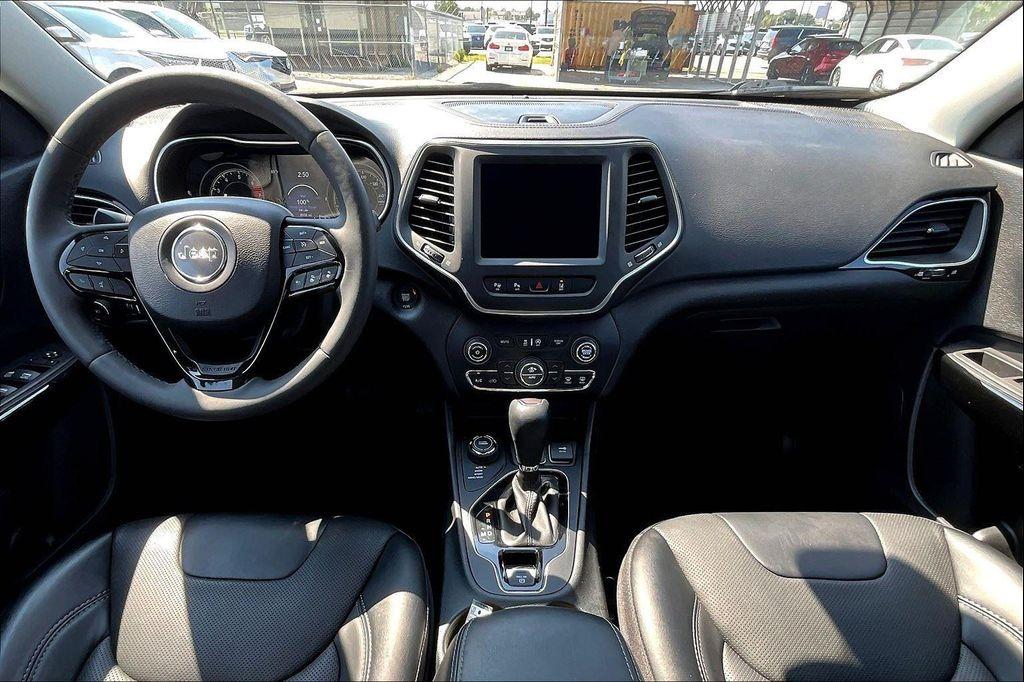 used 2023 Jeep Cherokee car, priced at $28,400