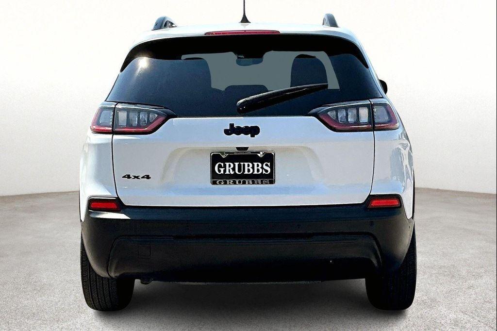 used 2023 Jeep Cherokee car, priced at $28,400