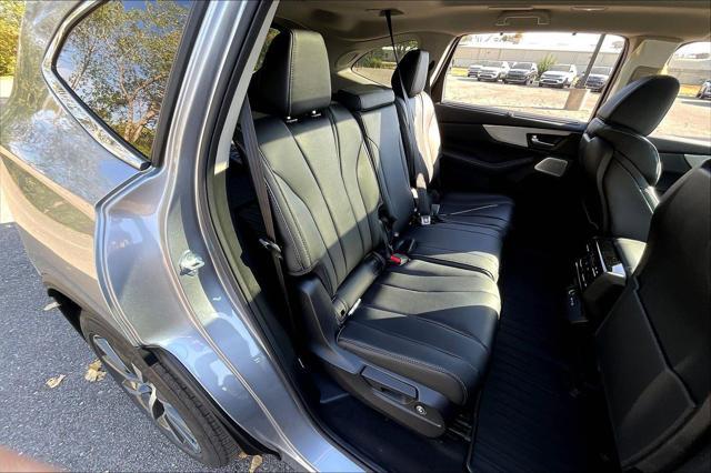 new 2025 Acura MDX car, priced at $60,150