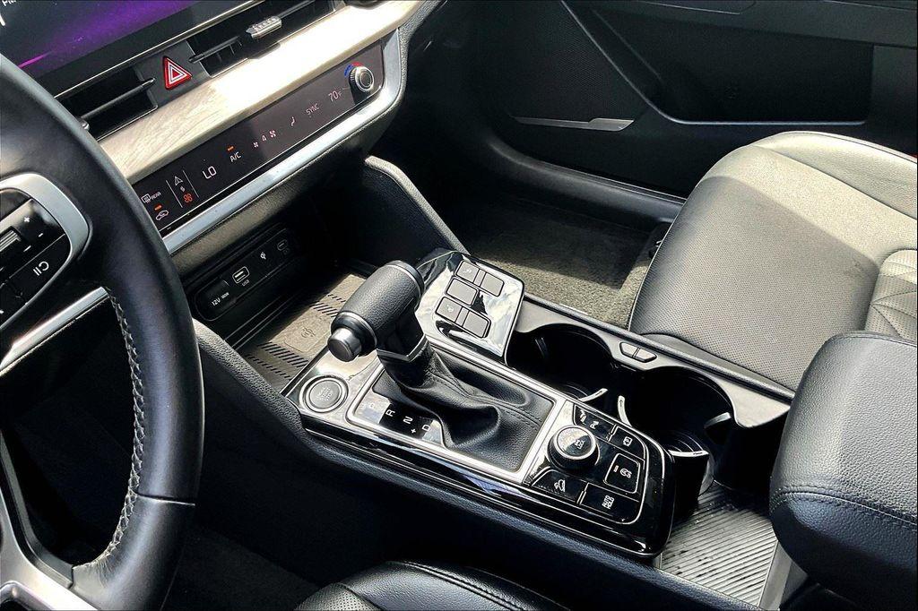 used 2024 Kia Sportage car, priced at $28,999