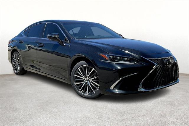 used 2024 Lexus ES 300h car, priced at $43,200