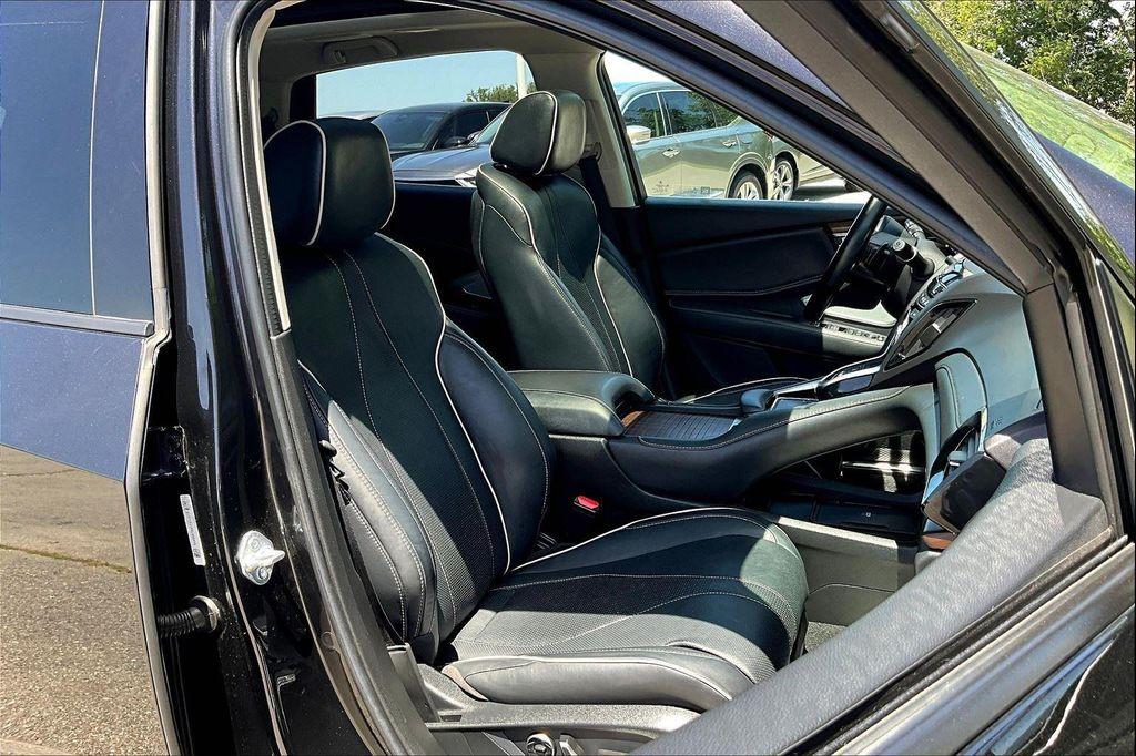 used 2022 Acura RDX car, priced at $34,999