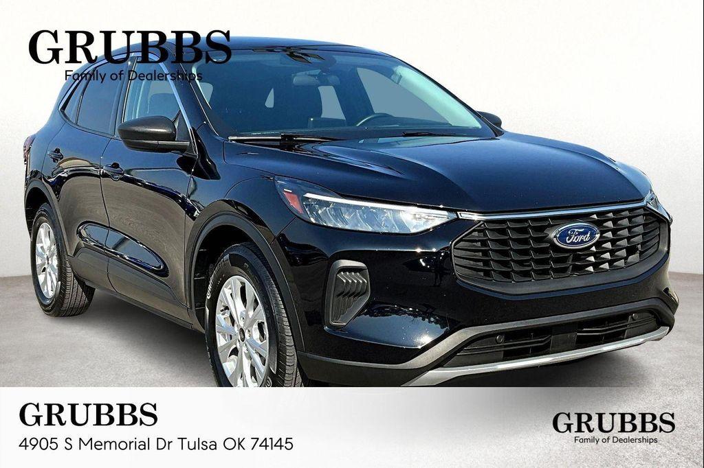 used 2023 Ford Escape car, priced at $22,200