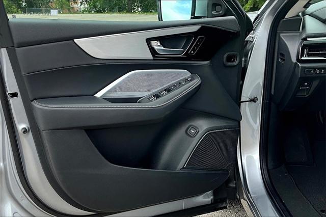 new 2025 Acura MDX car, priced at $59,850