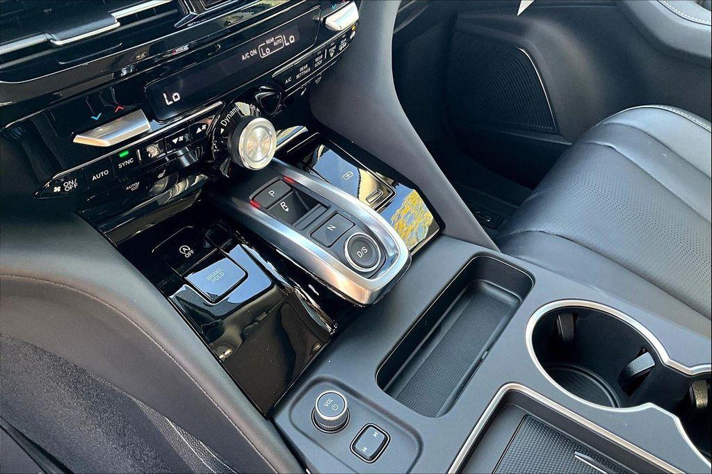 new 2025 Acura MDX car, priced at $61,049