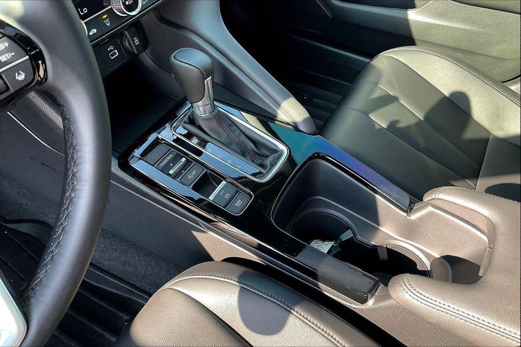 used 2025 Acura Integra car, priced at $29,500