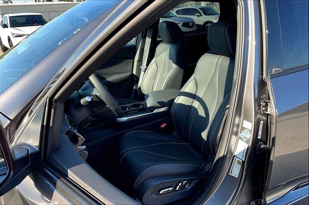 new 2025 Acura RDX car, priced at $47,549