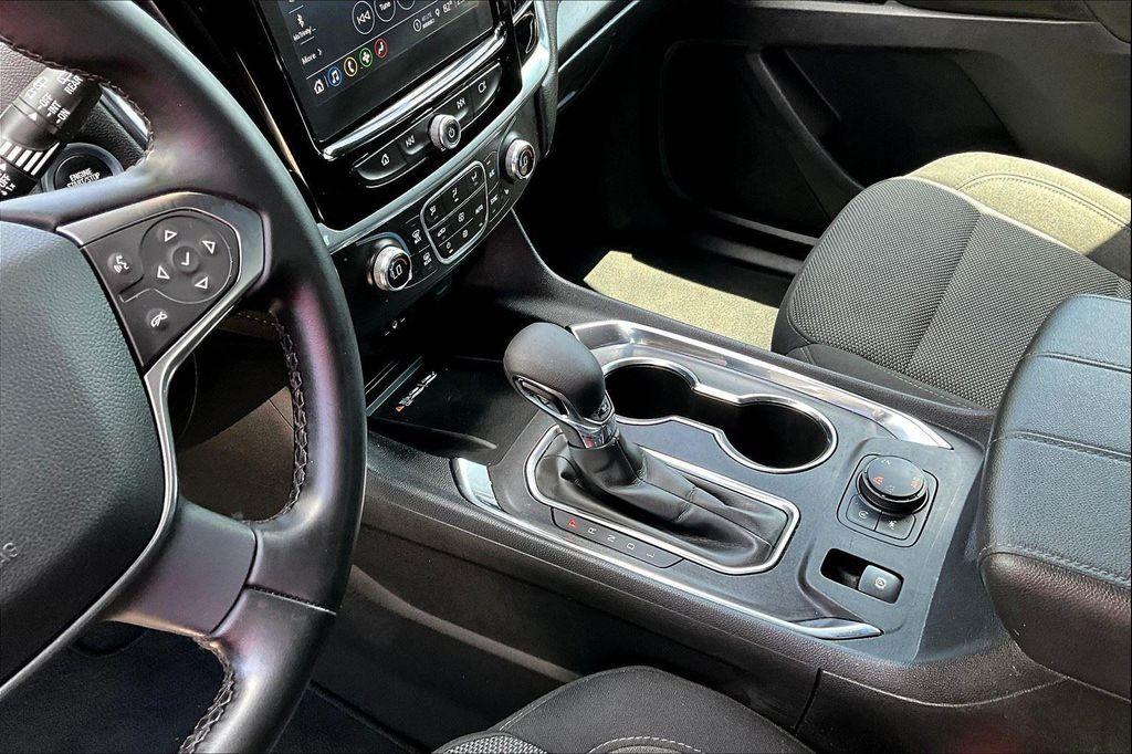 used 2023 Chevrolet Traverse car, priced at $28,444