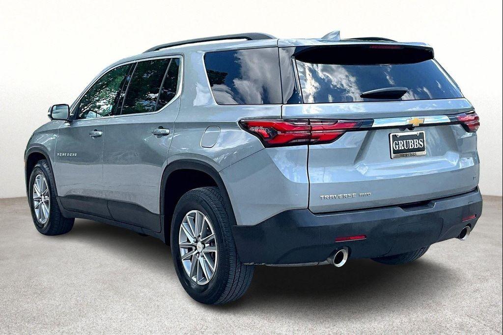 used 2023 Chevrolet Traverse car, priced at $28,444