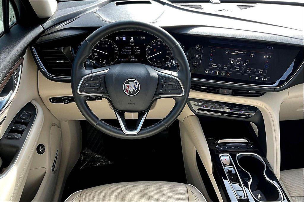 used 2021 Buick Envision car, priced at $25,000