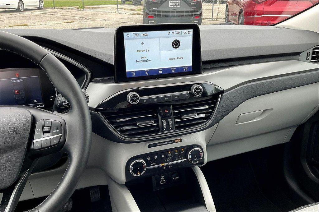 used 2024 Ford Escape car, priced at $23,000