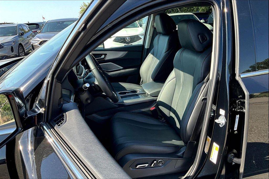 new 2025 Acura MDX car, priced at $54,049