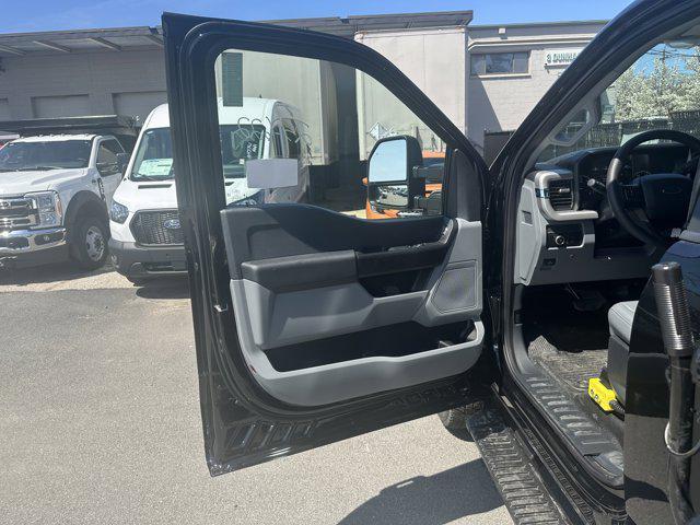 new 2025 Ford F-350 car, priced at $75,340
