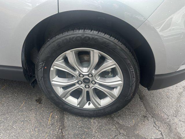 used 2024 Ford Edge car, priced at $27,990