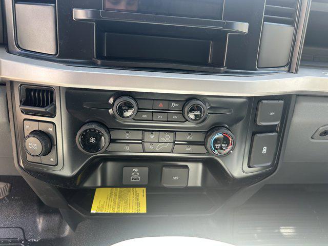 new 2025 Ford F-350 car, priced at $75,640