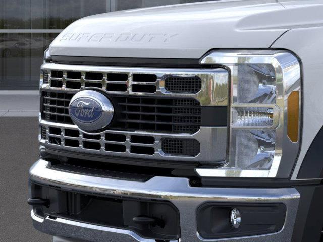 new 2025 Ford F-450 car, priced at $60,070
