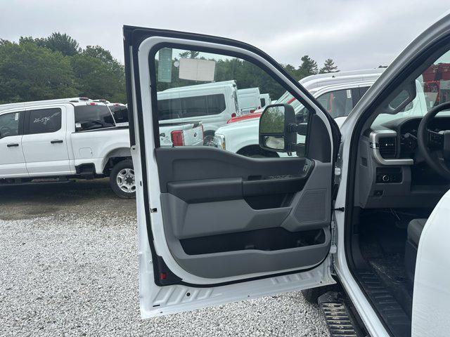 new 2025 Ford F-350 car, priced at $57,630