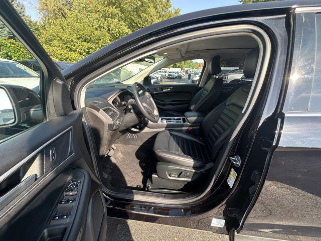 used 2022 Ford Edge car, priced at $29,999