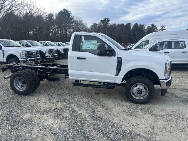 new 2025 Ford F-350 car, priced at $75,200