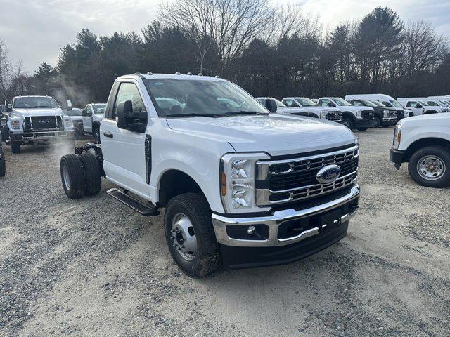 new 2025 Ford F-350 car, priced at $75,200