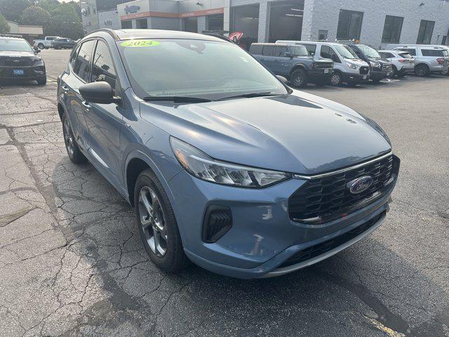 used 2024 Ford Escape car, priced at $26,999