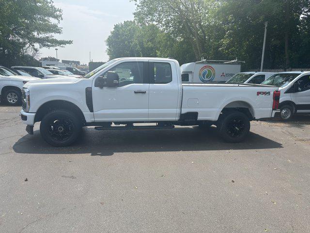 new 2025 Ford F-350 car