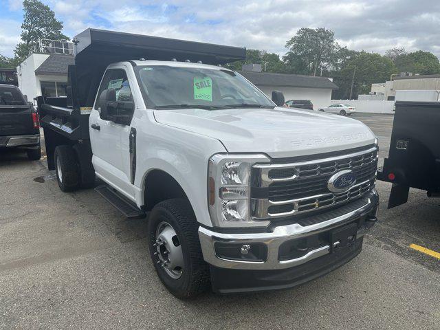 new 2024 Ford F-350 car, priced at $67,890