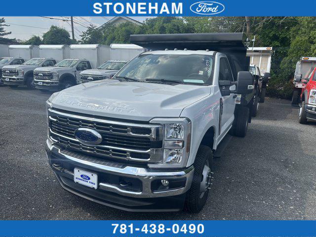 new 2025 Ford F-350 car, priced at $75,440