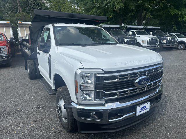 new 2025 Ford F-350 car, priced at $75,440