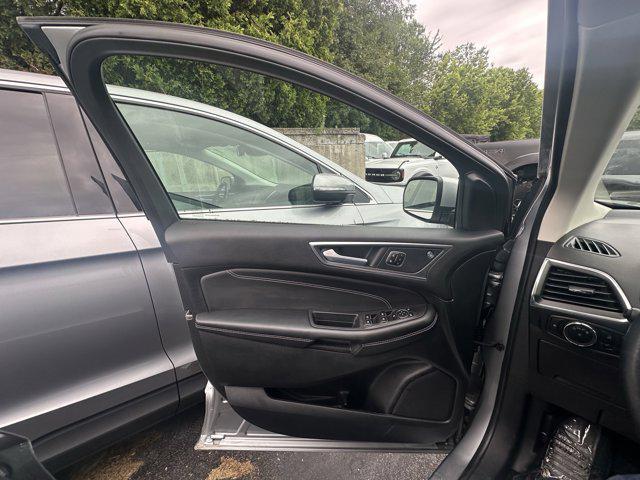 used 2024 Ford Edge car, priced at $36,995
