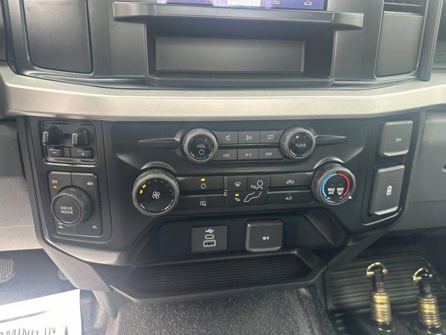 new 2024 Ford F-350 car, priced at $52,935