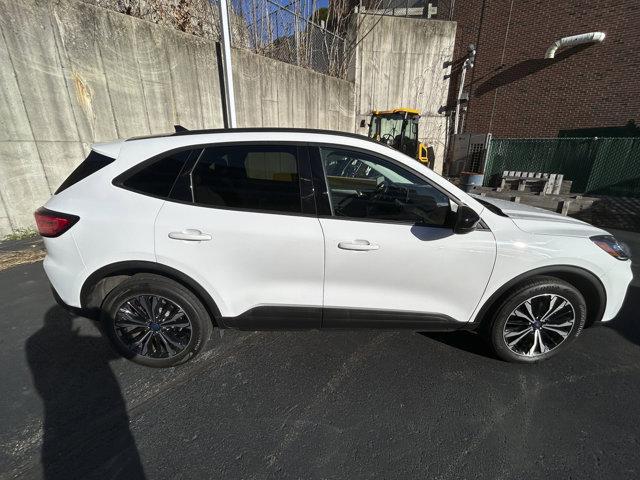 used 2021 Ford Escape car, priced at $25,999