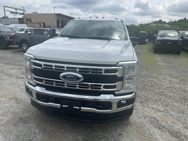 new 2025 Ford F-350 car, priced at $61,995