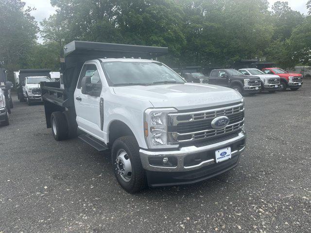 new 2025 Ford F-350 car, priced at $75,440