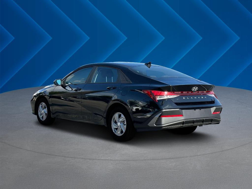 new 2025 Hyundai Elantra car, priced at $22,248