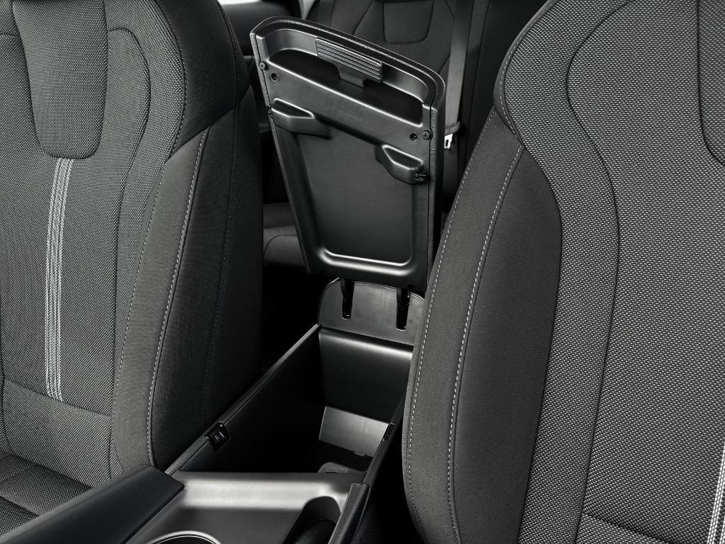new 2025 Hyundai Elantra car, priced at $22,248