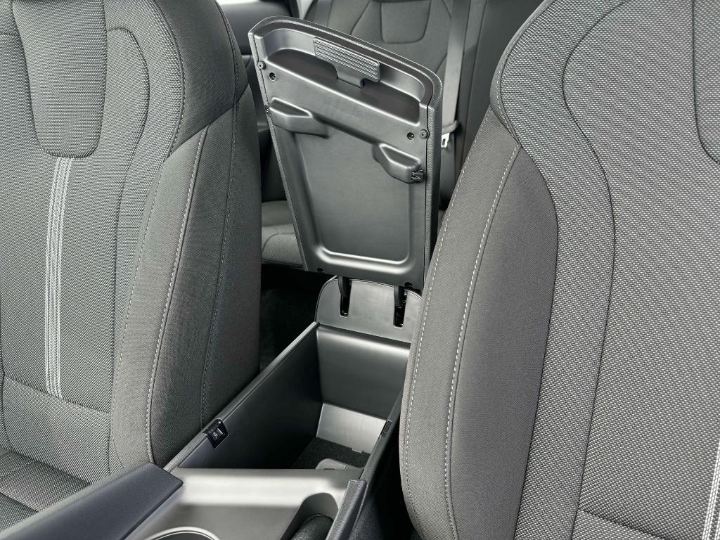 new 2025 Hyundai Elantra car, priced at $22,248