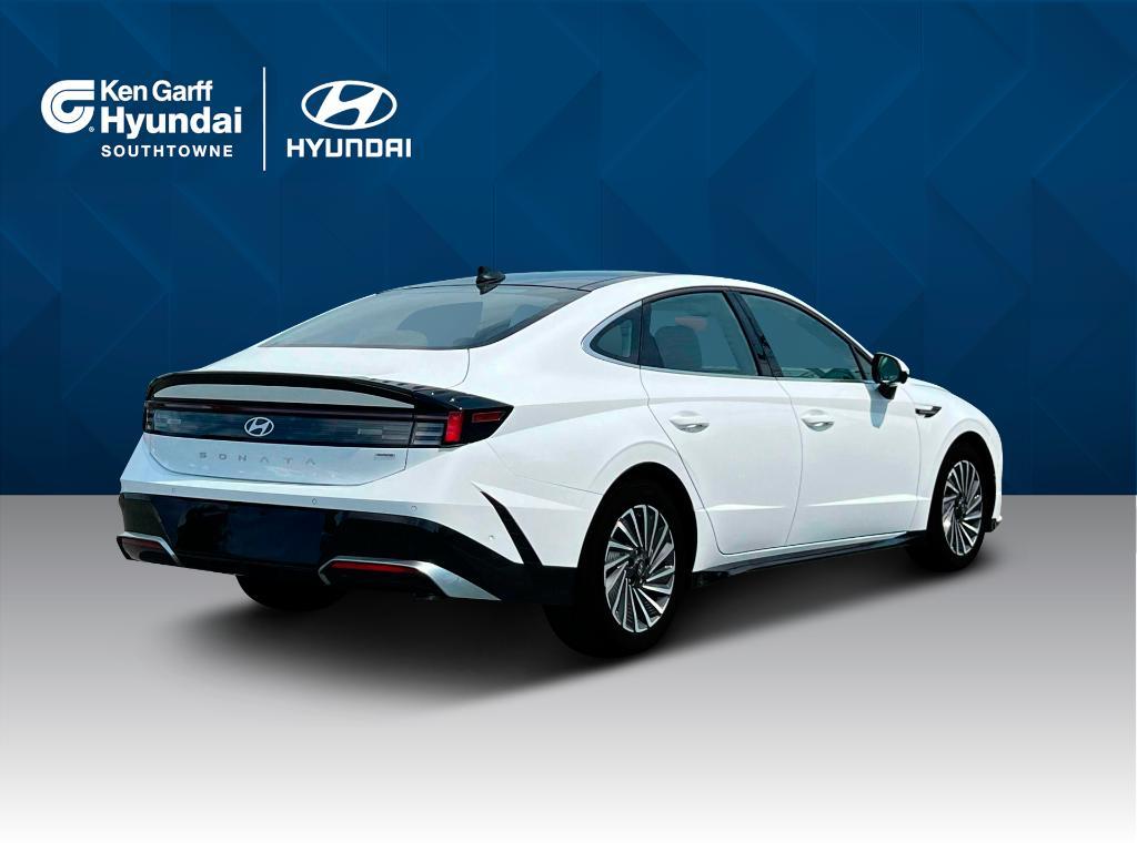 new 2025 Hyundai Sonata Hybrid car, priced at $37,610