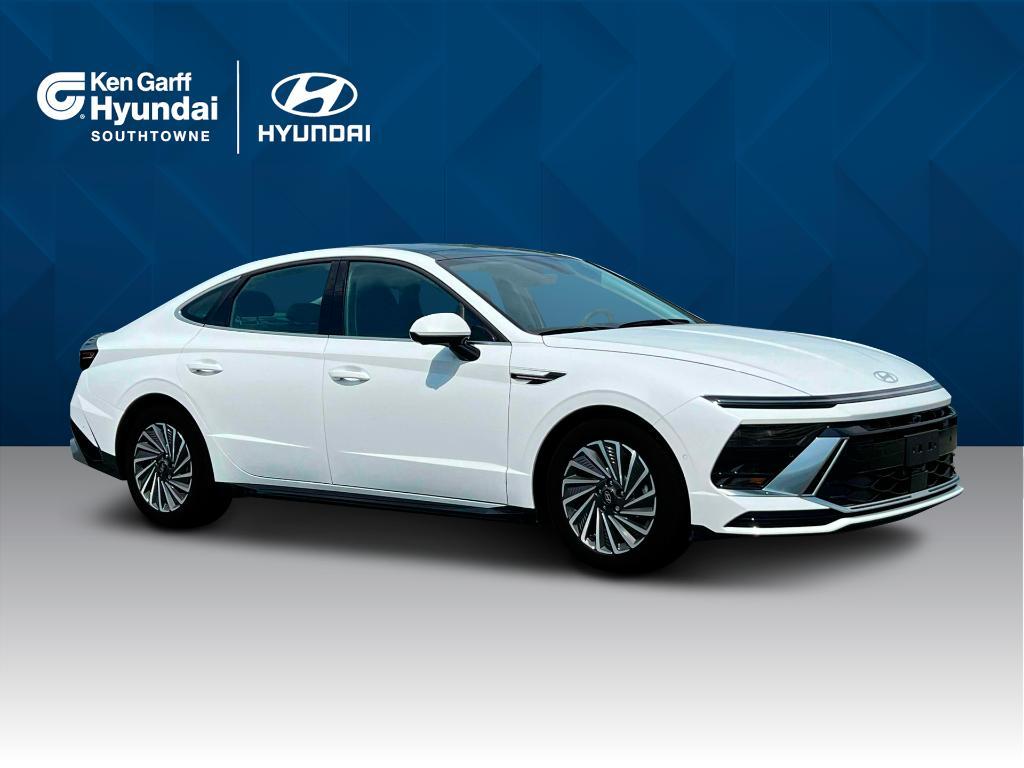 new 2025 Hyundai Sonata Hybrid car, priced at $37,610