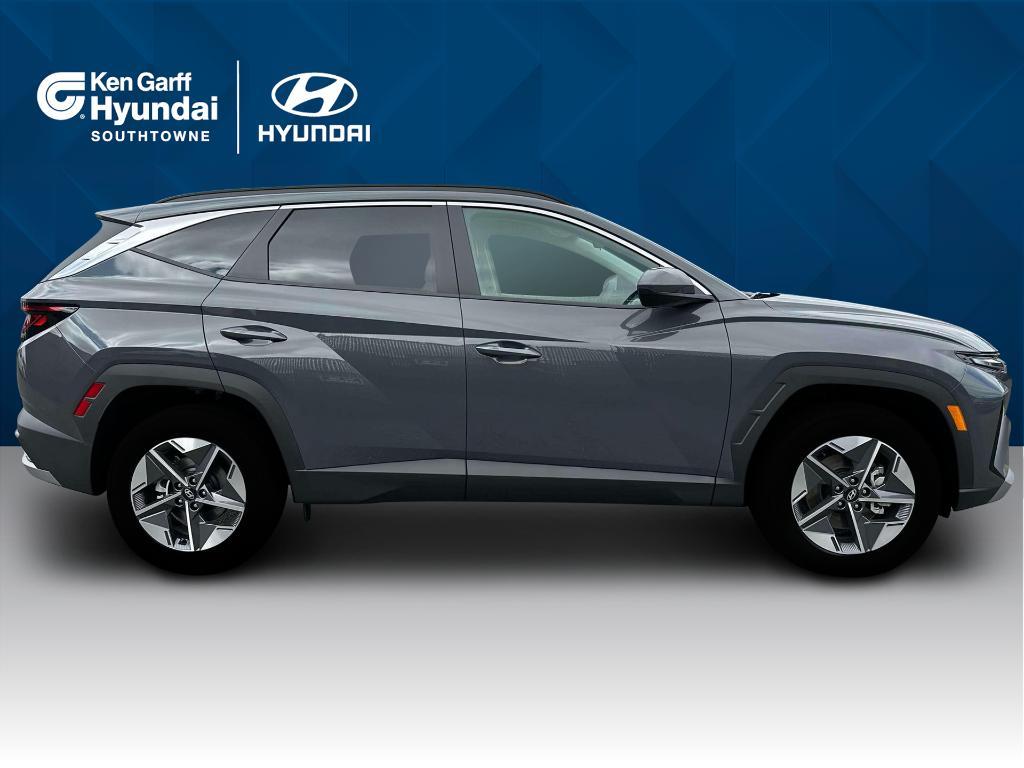 new 2025 Hyundai Tucson car, priced at $31,404
