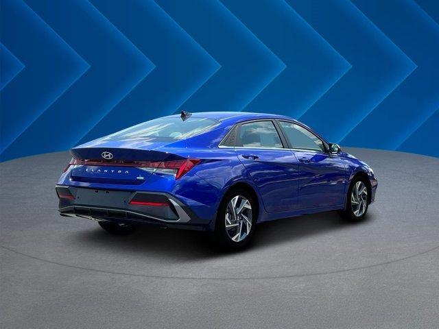 new 2025 Hyundai ELANTRA HEV car, priced at $29,567