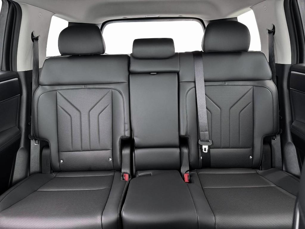 new 2026 Hyundai Santa Fe car, priced at $39,470