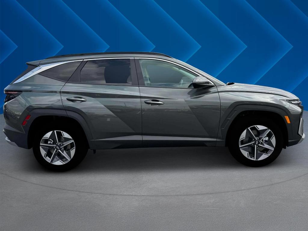 new 2025 Hyundai TUCSON Hybrid car, priced at $36,425