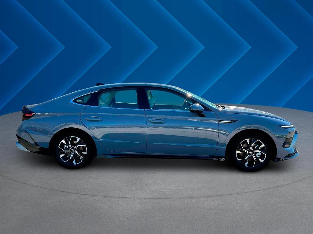 new 2025 Hyundai Sonata car, priced at $28,990