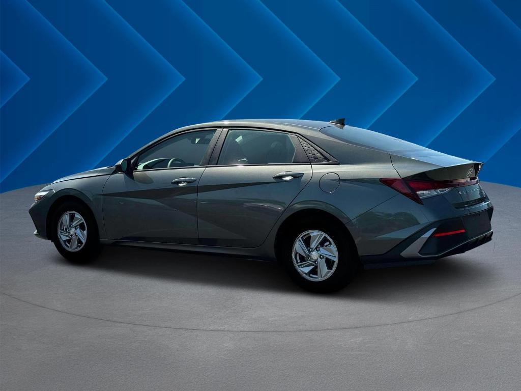 new 2025 Hyundai Elantra car, priced at $22,312