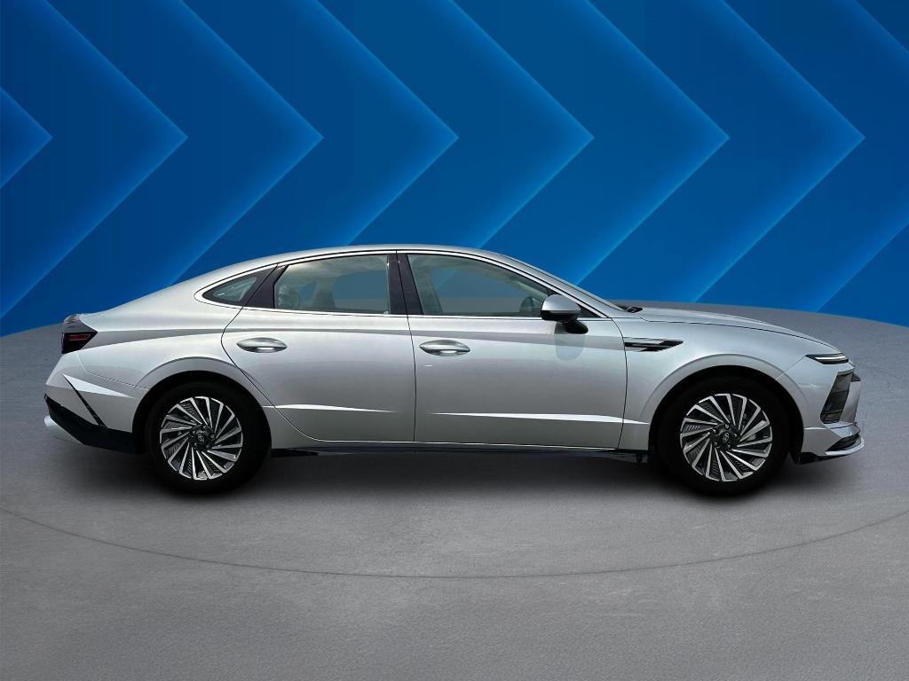 new 2025 Hyundai Sonata Hybrid car, priced at $37,336