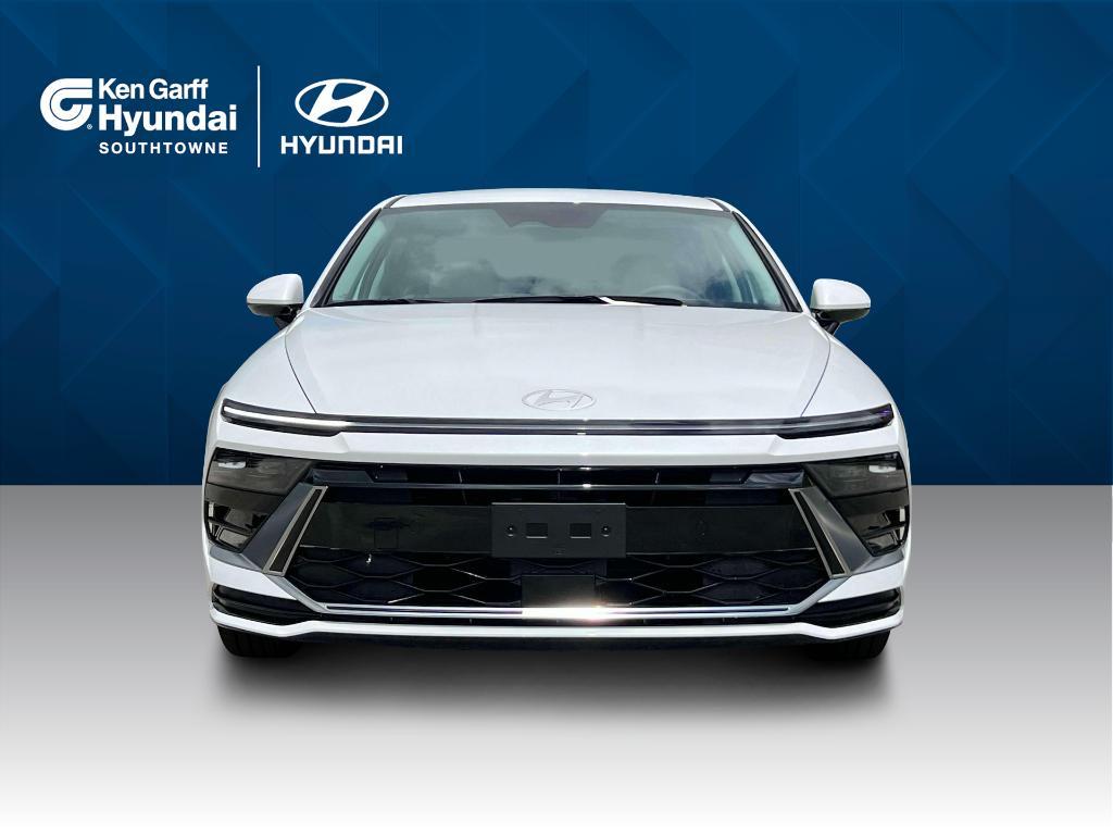 new 2025 Hyundai Sonata Hybrid car, priced at $32,180