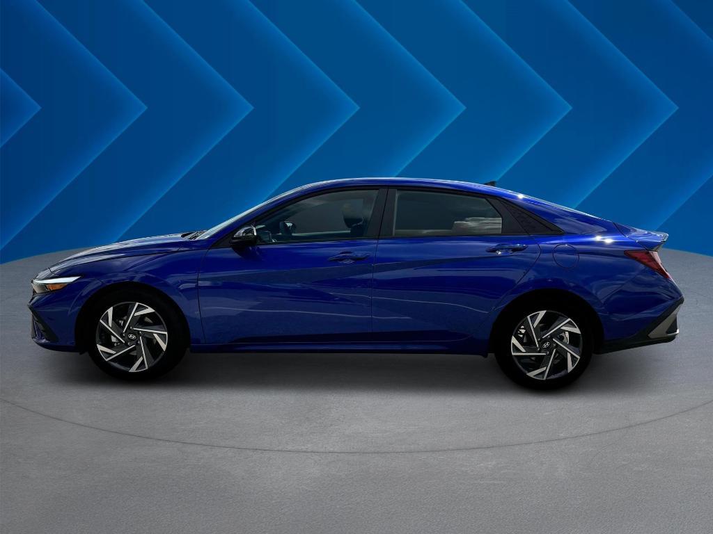 new 2025 Hyundai Elantra car, priced at $22,621