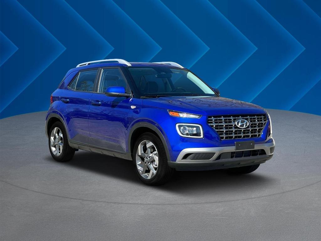 new 2025 Hyundai Venue car, priced at $24,146