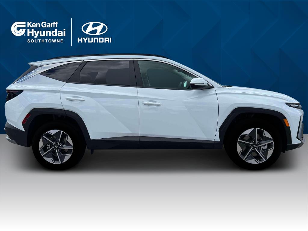 new 2025 Hyundai TUCSON Hybrid car, priced at $37,880